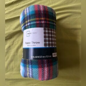Mainstays Tartan Plaid Fleece Throw Blanket 50" x 60" All Ages